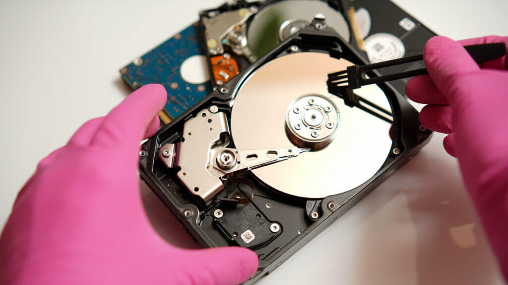 情報漏えいにつながることも。<br>HDD（ハードディスク）を確実にデータ消去する3つの方法