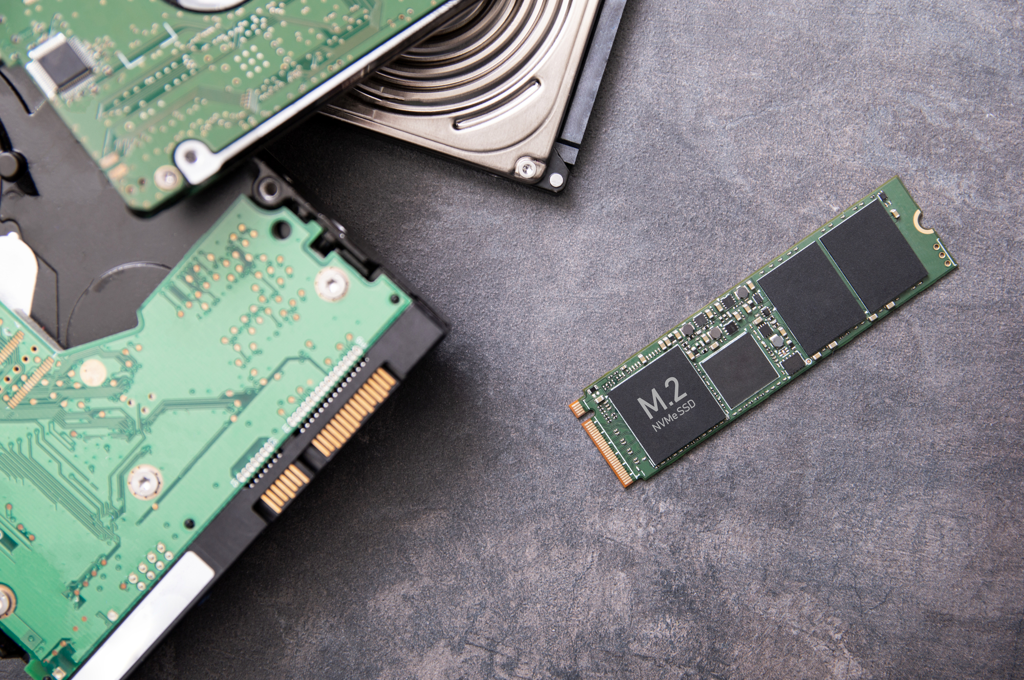 NVMeとは？ M.2 SSDを知るうえで欠かせない用語の基礎知識 | データ