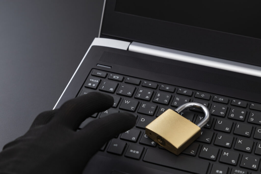 データ改ざんが起きるのはなぜ？<br>不正を防ぐ対策方法