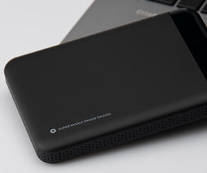 手から滑り落ちにくいディンプル形状加工