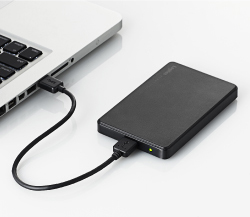USBケーブル1本で使用可能なバスパワー駆動対応!