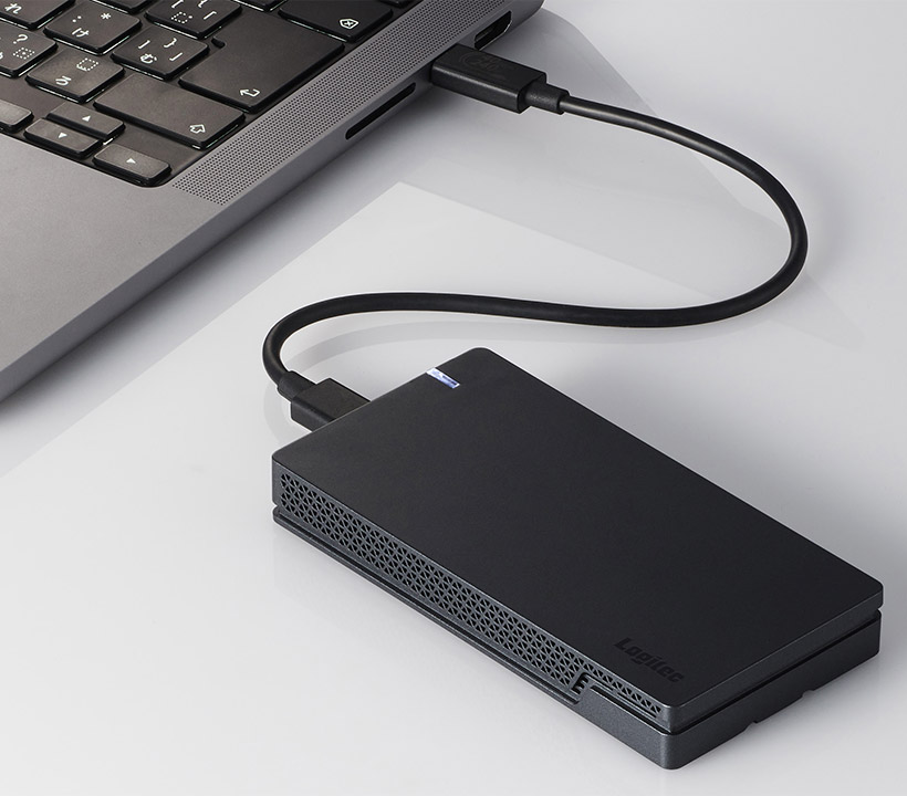 USB 40Gbps(USB4)対応で読み込み速度最大3650MB/s、書き込み速度最大3800MB/sを実現